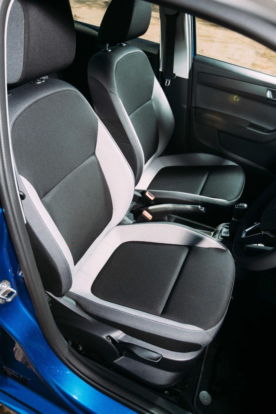  Skoda Fabia Colour Edition 2016 года  (фото 13 из 21)